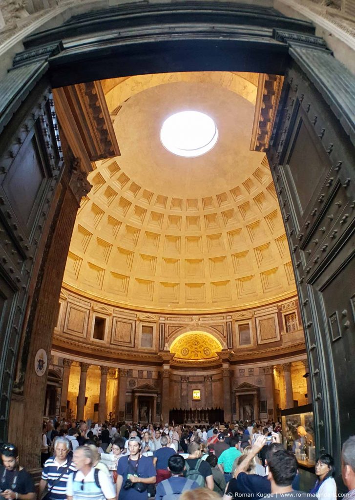 Eingang Pantheon in Rom