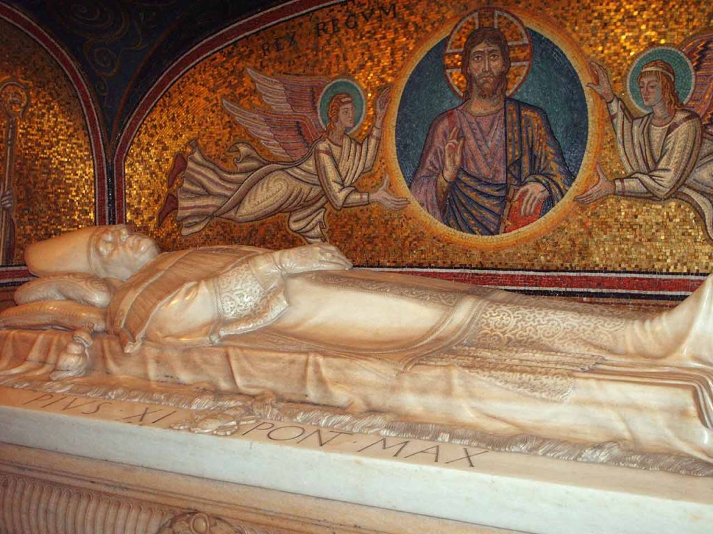 Grotten des Vatikans Petersdom Grab Papst Pius XI