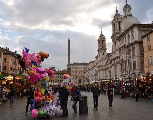 Weihnachtsmarkt Rom Mercatino delle Befana Piazza Navona