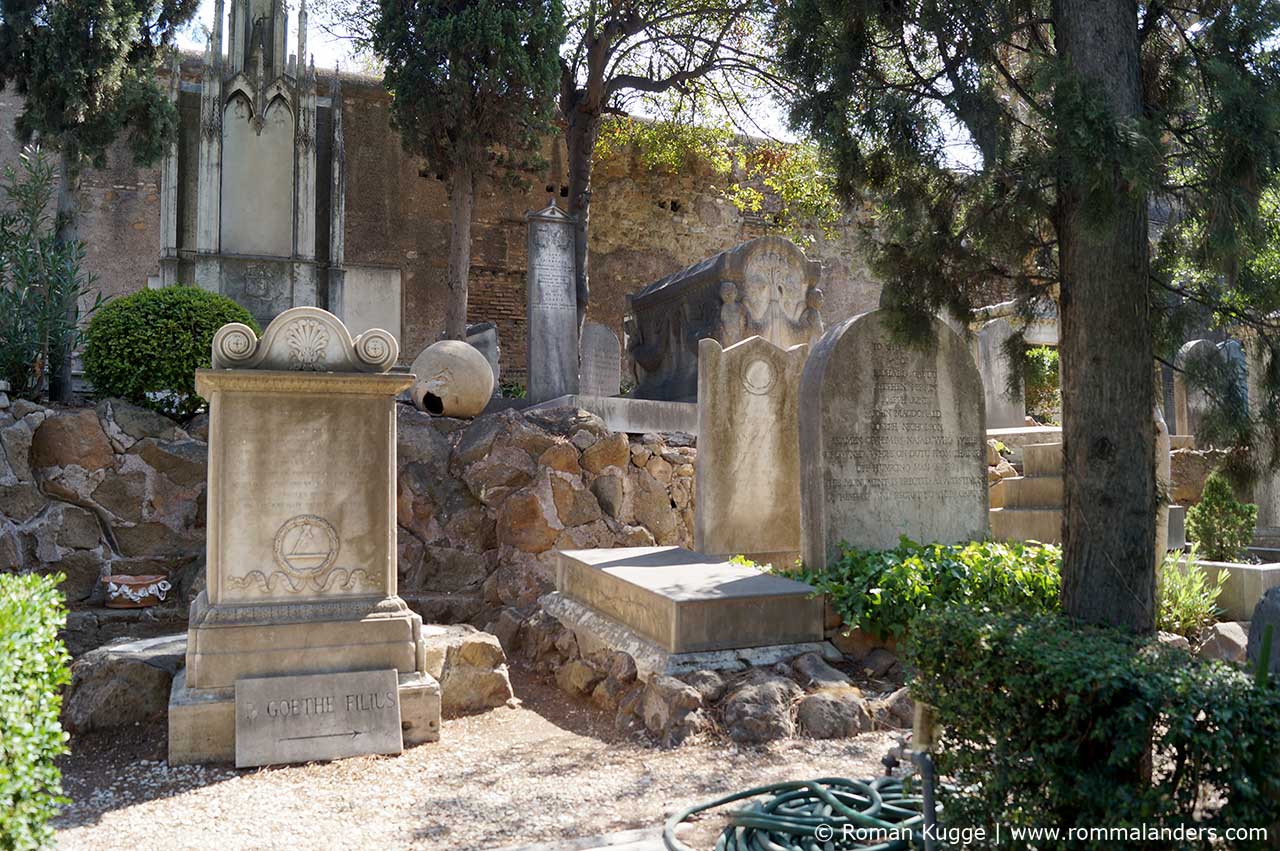 Der idyllische protestantische Friedhof in Rom Rom mal anders
