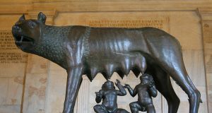 Die Kapitolinische Woelfin Remus Romulus Kapitlonischen Museen Rom