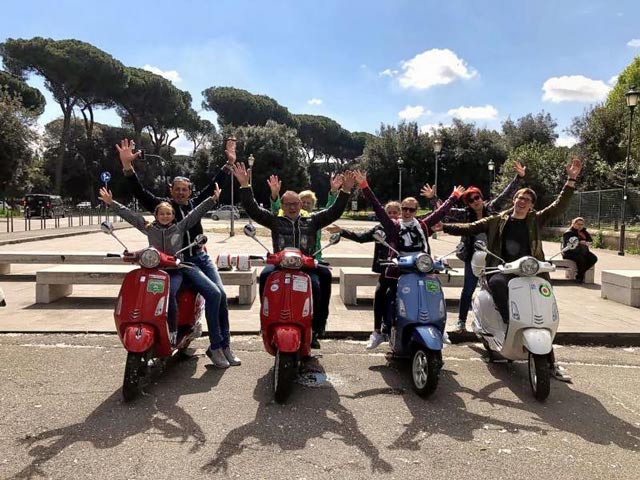 Vespa Tour durch Rom